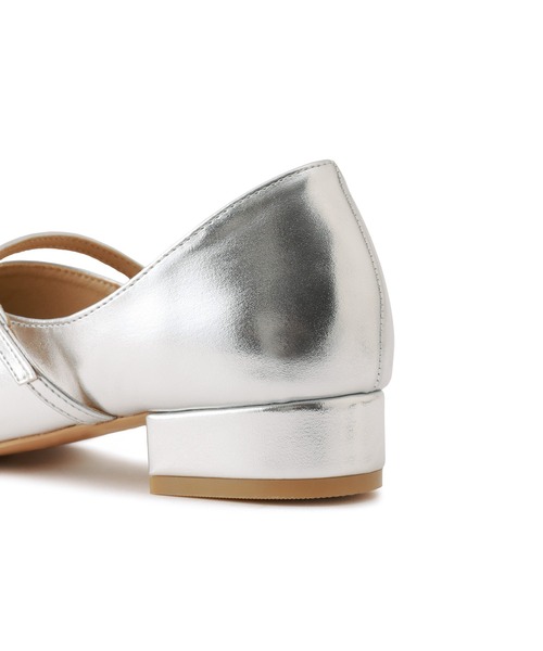 ROPE' PICNIC(ロペピクニック)の「スクエアトゥローヒールストラップシューズ(パンプス・レディース・ブラック/キナリ・24.5/24/23/23.5)」の16枚目の写真