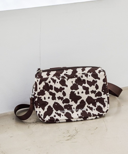 studio CLIP(スタディオクリップ)の「【5ルーム構造】アソートショルダーバッグ(ショルダーバッグ・レディース・ブラック/ピンク/ブラウン/グレー・FREE)」の4枚目の写真