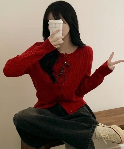 Emilie(エミリー)の「ケーブル編み ニットカーディガン(カーディガン/ボレロ・レディース・ネイビー/グレー/クリーム/グリーン/レッド・FREE)」の18枚目の写真