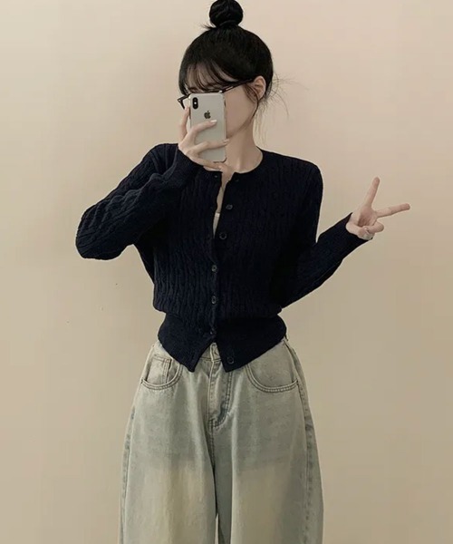 Emilie(エミリー)の「ケーブル編み ニットカーディガン(カーディガン/ボレロ・レディース・ネイビー/グレー/クリーム/グリーン/レッド・FREE)」の12枚目の写真