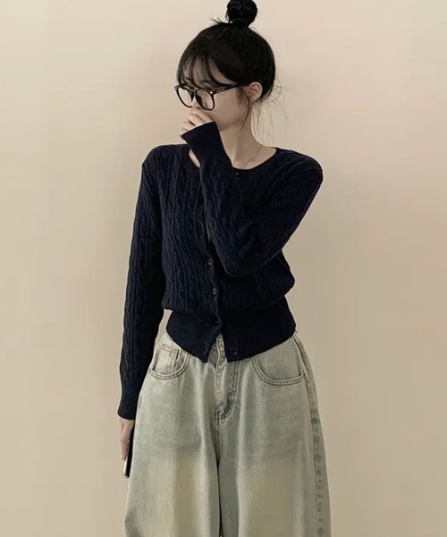 Emilie(エミリー)の「ケーブル編み ニットカーディガン(カーディガン/ボレロ・レディース・ネイビー/グレー/クリーム/グリーン/レッド・FREE)」の13枚目の写真