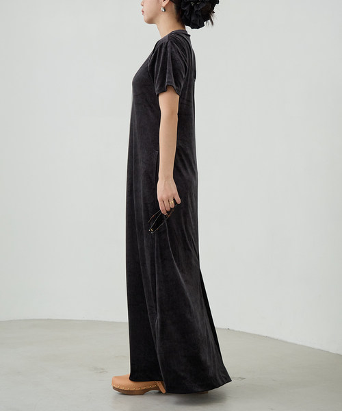 IENA LA BOUCLE（イエナラブークル）の「IENA LA BOUCLE トリアセベロアTシャツ（Tシャツ/カットソー・レディース・ブラウン/ホワイト/ブラック・FREE）」の5枚目の写真