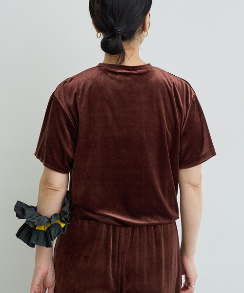 IENA LA BOUCLE（イエナラブークル）の「IENA LA BOUCLE トリアセベロアTシャツ（Tシャツ/カットソー・レディース・ブラウン/ホワイト/ブラック・FREE）」の21枚目の写真