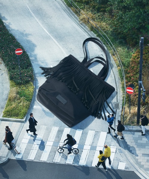 BAICYCLON by Bagjack(バイシクロン バイ バグジャック)の「【BAICYCLON】TAPE FRINGE TOTE BAG BCL-127(トートバッグ・レディース・ブラック・FREE)」の2枚目の写真