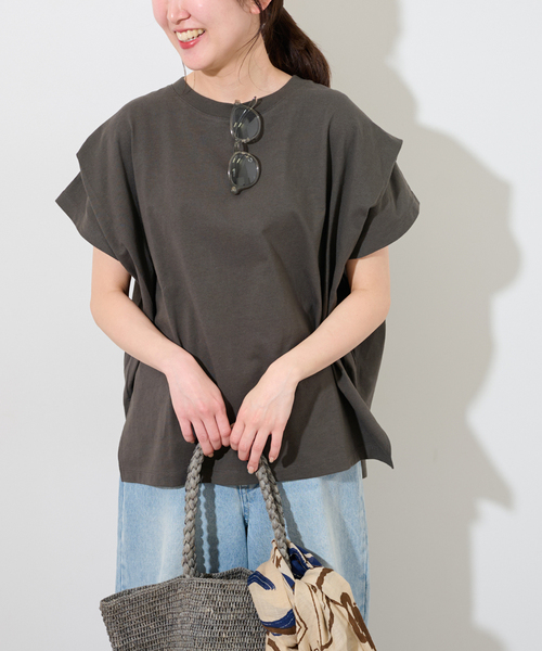 JOURNAL STANDARD relume(ジャーナルスタンダード レリューム)の「《追加 / 新色》ショルダータックルーズプルオーバー(Tシャツ/カットソー・レディース・チャコールグレー/ブラック/ブラウン/ホワイト・FREE)」の3枚目の写真