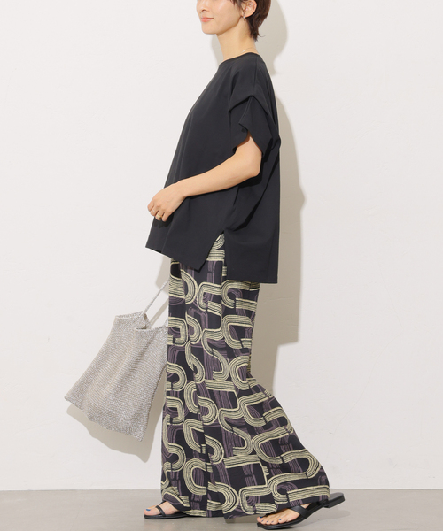 JOURNAL STANDARD relume(ジャーナルスタンダード レリューム)の「《追加 / 新色》ショルダータックルーズプルオーバー(Tシャツ/カットソー・レディース・チャコールグレー/ブラック/ブラウン/ホワイト・FREE)」の7枚目の写真