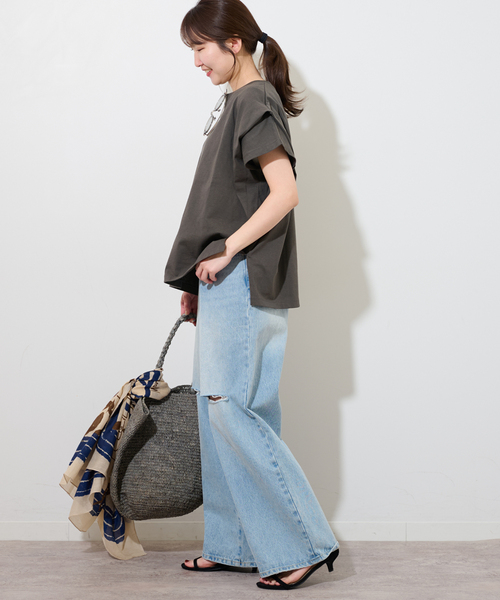 JOURNAL STANDARD relume(ジャーナルスタンダード レリューム)の「《追加 / 新色》ショルダータックルーズプルオーバー(Tシャツ/カットソー・レディース・チャコールグレー/ブラック/ブラウン/ホワイト・FREE)」の15枚目の写真