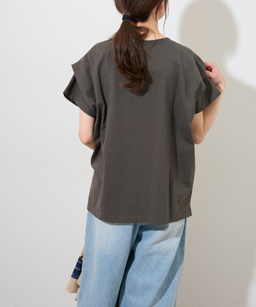 JOURNAL STANDARD relume(ジャーナルスタンダード レリューム)の「《追加 / 新色》ショルダータックルーズプルオーバー(Tシャツ/カットソー・レディース・チャコールグレー/ブラック/ブラウン/ホワイト・FREE)」の19枚目の写真