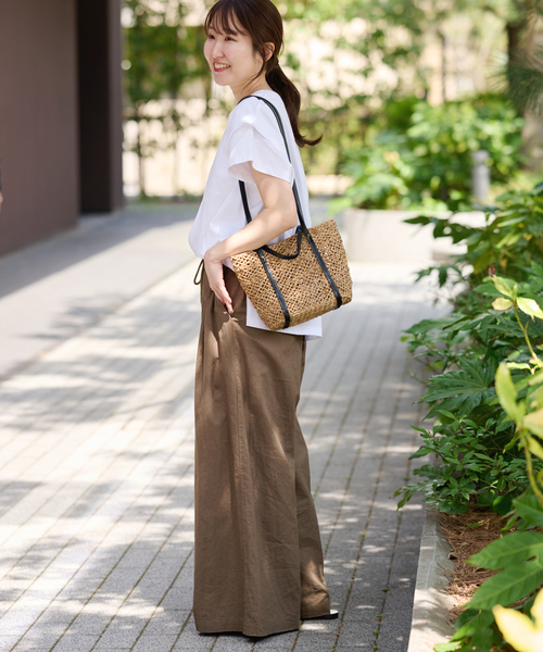 JOURNAL STANDARD relume(ジャーナルスタンダード レリューム)の「《追加 / 新色》ショルダータックルーズプルオーバー(Tシャツ/カットソー・レディース・チャコールグレー/ブラック/ブラウン/ホワイト・FREE)」の21枚目の写真