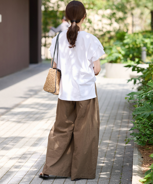 JOURNAL STANDARD relume(ジャーナルスタンダード レリューム)の「《追加 / 新色》ショルダータックルーズプルオーバー(Tシャツ/カットソー・レディース・チャコールグレー/ブラック/ブラウン/ホワイト・FREE)」の22枚目の写真