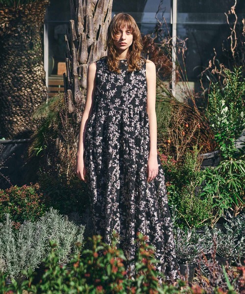 AKTE(アクテ)の「ノースリーブジャガードワンピース(ワンピース・レディース・ブラック系・TALL/FREE)」の8枚目の写真