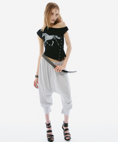 BLONDEY(ブロンディ)の「HORSE PRINT ASYMMETRY TEE(Tシャツ/カットソー・レディース・ブラック/ホワイト・FREE)」の12枚目の写真