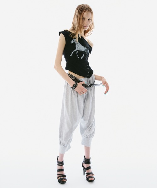 BLONDEY(ブロンディ)の「HORSE PRINT ASYMMETRY TEE(Tシャツ/カットソー・レディース・ブラック/ホワイト・FREE)」の13枚目の写真