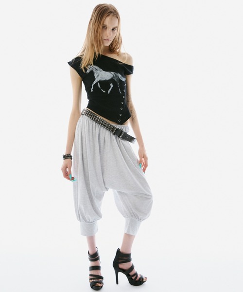BLONDEY(ブロンディ)の「HORSE PRINT ASYMMETRY TEE(Tシャツ/カットソー・レディース・ブラック/ホワイト・FREE)」の14枚目の写真