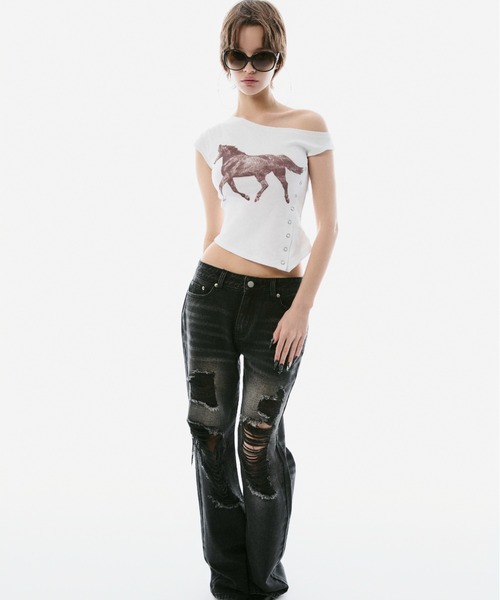 BLONDEY(ブロンディ)の「HORSE PRINT ASYMMETRY TEE(Tシャツ/カットソー・レディース・ブラック/ホワイト・FREE)」の22枚目の写真