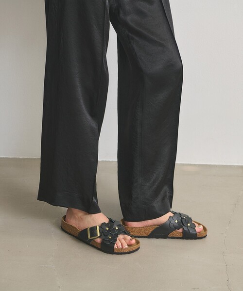 BIRKENSTOCK(ビルケンシュトック)の「【国内EXCLUSIVE】<BIRKENSTOCK>SIENA フラワー サンダル(サンダル・レディース・ブラック/ライトピンク・35/36/39/38/37)」の8枚目の写真