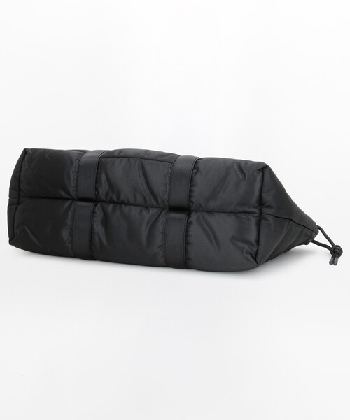 YOSEMITE(ヨセミティ)の「YOSEMITE STRAP/ヨセミテストラップ PADDING NYLON DRAWSTRING TOTE M/パディング ナイロン ドローストリング トートバッグ(トートバッグ・メンズ・ブラック/オリーブ・ONE SIZE)」の3枚目の写真