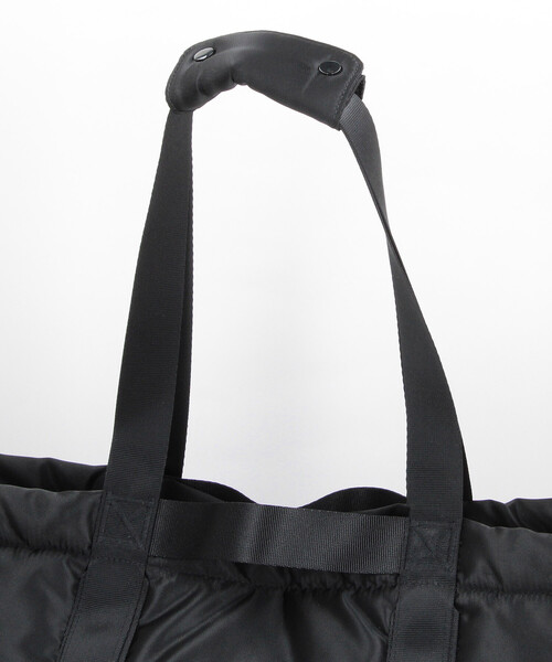 YOSEMITE(ヨセミティ)の「YOSEMITE STRAP/ヨセミテストラップ PADDING NYLON DRAWSTRING TOTE M/パディング ナイロン ドローストリング トートバッグ(トートバッグ・メンズ・ブラック/オリーブ・ONE SIZE)」の18枚目の写真