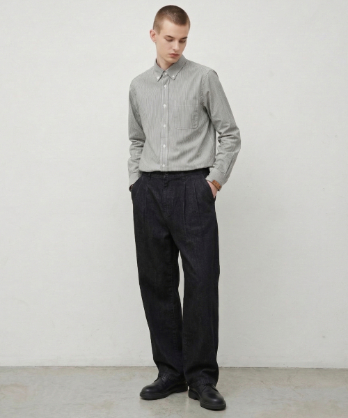 ease（イーズ）の「ウォッシュドボタンダウンストライプシャツ_ブラック（シャツ/ブラウス・メンズ・その他・MEDIUM/LARGE）」の3枚目の写真