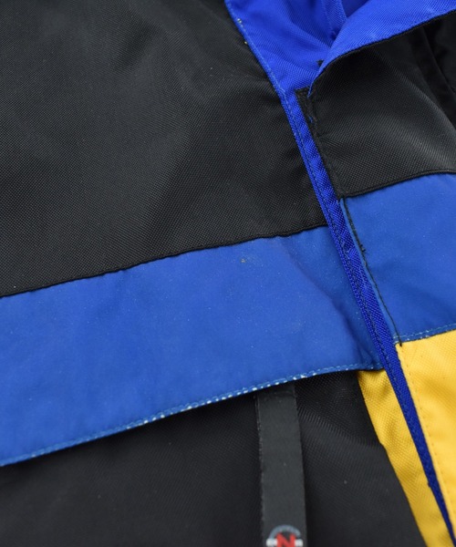 NAUTICA(ノーティカ)の「【USED】90’s Nautica Competition ギアジャケット(ナイロンジャケット・メンズ・ブラック・LARGE)」の5枚目の写真