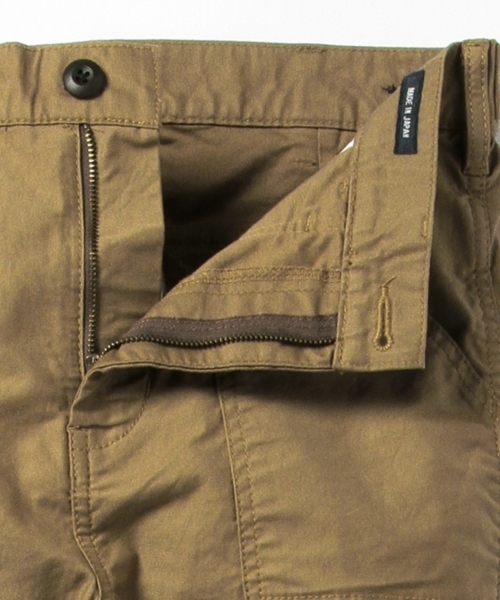 BEAMS（ビームス）の「BEAMS / ストレッチ テーパード ベイカーパンツ（チノパンツ・メンズ・ブラック/ライトブラウン/オリーブ・MEDIUM/SMALL/X-LARGE/LARGE）」の10枚目の写真