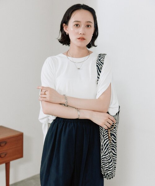 RIVE DROITE(リヴドロワ)の「【吸水速乾/遮熱/接触冷感】クールタッチポンチョカットソー(Tシャツ/カットソー・レディース・オフホワイト/ブラック/ブラウン・FREE)」の8枚目の写真