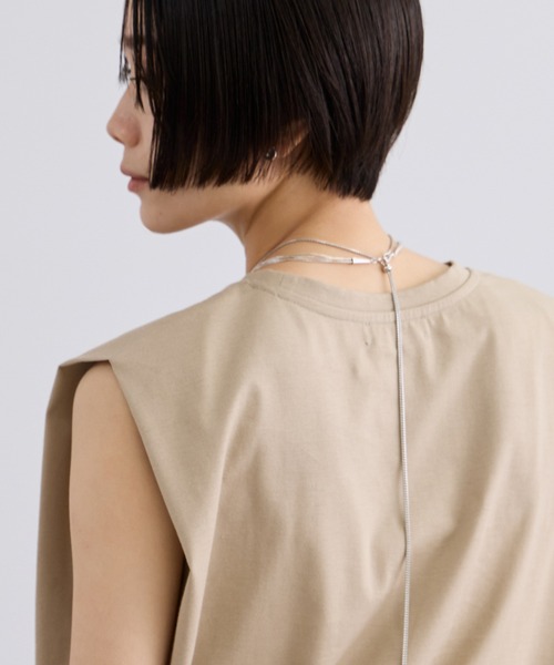 SALON adam et rope'（サロン アダム エ ロペ）の「プリマベールショルダータックノースリーブプルオーバー / UVケア（Tシャツ/カットソー・レディース・ブラック/オフホワイト/キャメル・FREE）」の16枚目の写真