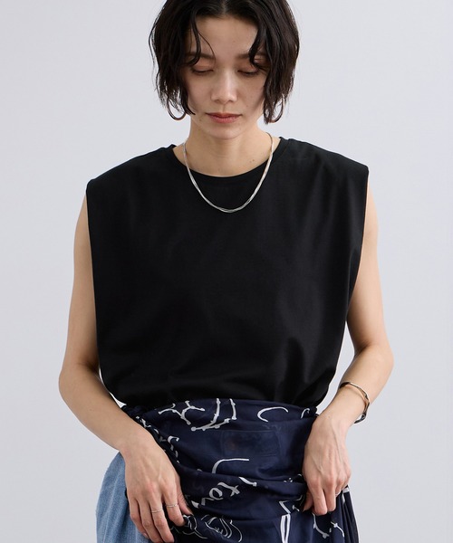 SALON adam et rope'（サロン アダム エ ロペ）の「プリマベールショルダータックノースリーブプルオーバー / UVケア（Tシャツ/カットソー・レディース・ブラック/オフホワイト/キャメル・FREE）」の22枚目の写真