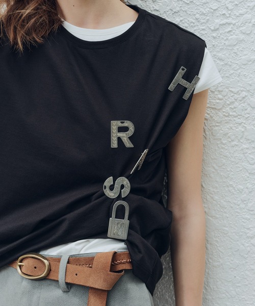 SALON adam et rope'（サロン アダム エ ロペ）の「プリマベールショルダータックノースリーブプルオーバー / UVケア（Tシャツ/カットソー・レディース・ブラック/オフホワイト/キャメル・FREE）」の7枚目の写真
