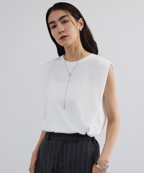 SALON adam et rope'（サロン アダム エ ロペ）の「プリマベールショルダータックノースリーブプルオーバー / UVケア（Tシャツ/カットソー・レディース・ブラック/オフホワイト/キャメル・FREE）」の9枚目の写真