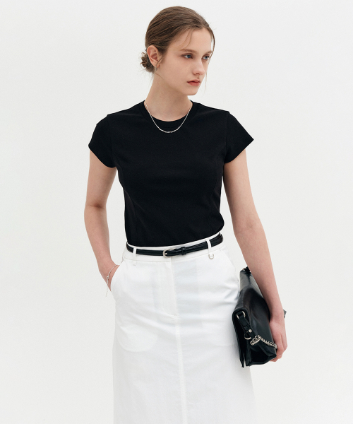 LOOKAST(ルックキャスト)の「ディアンカットラインポイントTシャツ / DIANE CUT LINE POINT T-SHIRT_3colors(Tシャツ/カットソー・レディース・ライトイエロー/ブラック/ホワイト・SMALL/MEDIUM)」の5枚目の写真