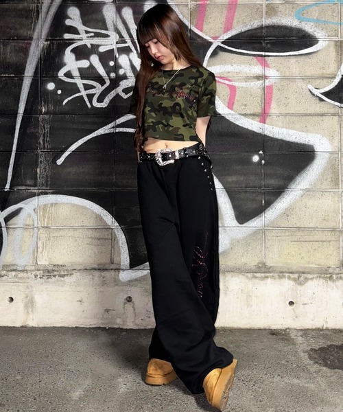ATMARK(アットマーク)の「《3サイズ展開 / UNISEX 》ATMARK THラインストーンテレコリブ半袖Tシャツ(Tシャツ/カットソー・メンズ・ブラック系1/カーキ系1/カーキ系2/ブラック系2・L/M/S)」の13枚目の写真