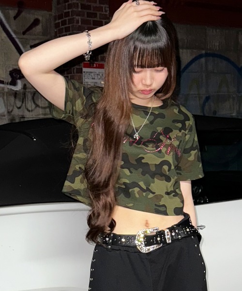 ATMARK(アットマーク)の「《3サイズ展開 / UNISEX 》ATMARK THラインストーンテレコリブ半袖Tシャツ(Tシャツ/カットソー・メンズ・ブラック系1/カーキ系1/カーキ系2/ブラック系2・L/M/S)」の15枚目の写真