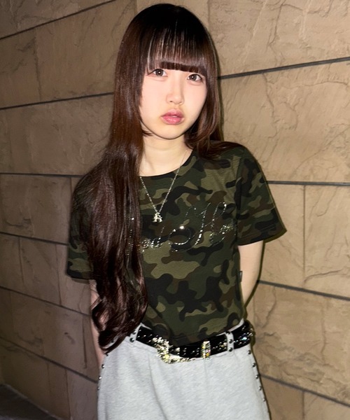 ATMARK(アットマーク)の「《3サイズ展開 / UNISEX 》ATMARK THラインストーンテレコリブ半袖Tシャツ(Tシャツ/カットソー・メンズ・ブラック系1/カーキ系1/カーキ系2/ブラック系2・L/M/S)」の18枚目の写真