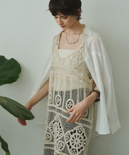 Plumel(プルメル)の「Cotton Lace Crochet Lace Tunic / コットンクロシェレースチュニック(チュニック・レディース・ベージュ・MEDIUM)」の3枚目の写真