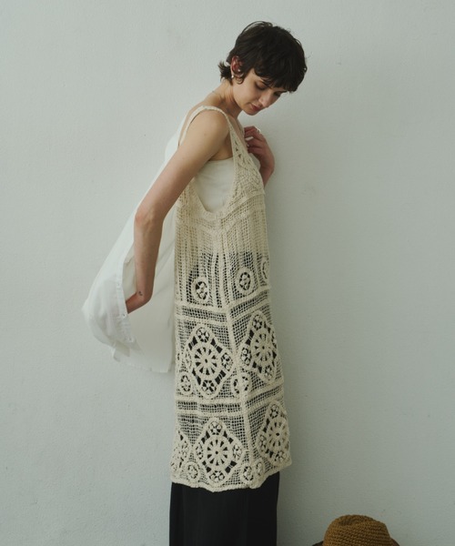 Plumel(プルメル)の「Cotton Lace Crochet Lace Tunic / コットンクロシェレースチュニック(チュニック・レディース・ベージュ・MEDIUM)」の11枚目の写真