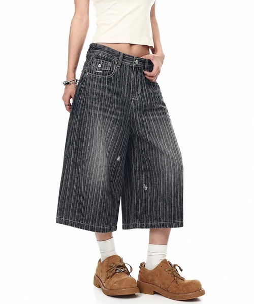 Ressaca(レサーカ)の「ダメージ加工ストライプデニムショートパンツ(デニムパンツ・メンズ・ブルー/ブラック・XL/L/M)」の2枚目の写真