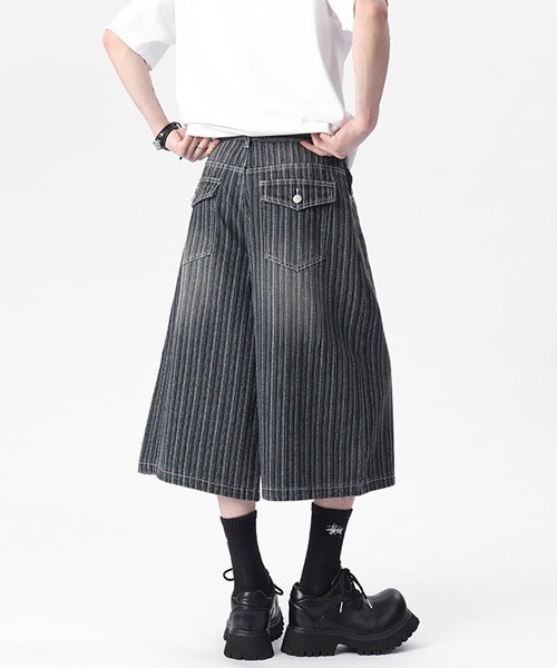 Ressaca(レサーカ)の「ダメージ加工ストライプデニムショートパンツ(デニムパンツ・メンズ・ブルー/ブラック・XL/L/M)」の8枚目の写真