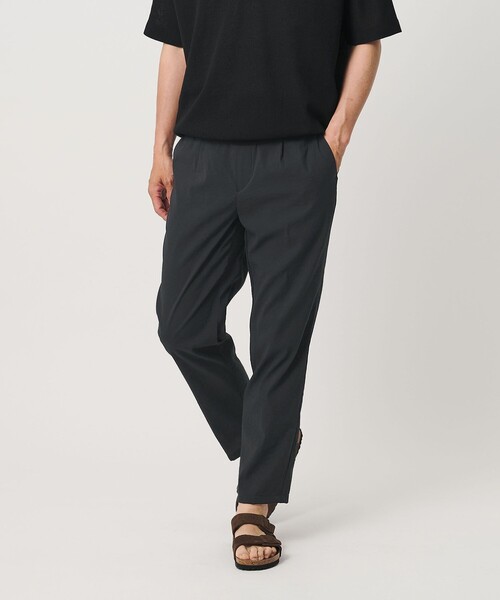 BEAUTY&YOUTH UNITED ARROWS(ビューティーアンドユースユナイテッドアローズ)の「MIXTURE ナイロン 1プリーツ テーパード パンツ NO.5 ヨコストレッチ 撥水機能 ウォッシャブル セットアップ対応(その他パンツ・メンズ・ダークグレー/ブラック/ネイビー・XL/M/S/L)」の11枚目の写真