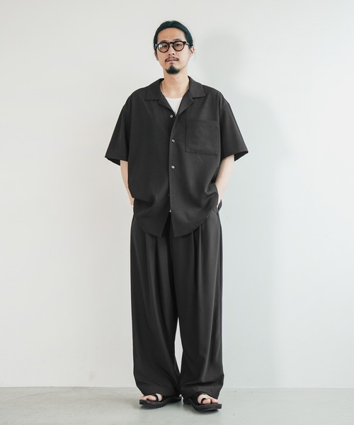 solamonat poche(ソラモナポッシェ)の「ポリスパン5分袖オープンシャツ(シャツ/ブラウス・レディース・ブラック/ブラウン/チャコールグレー/ライトグレー・3/2)」の6枚目の写真