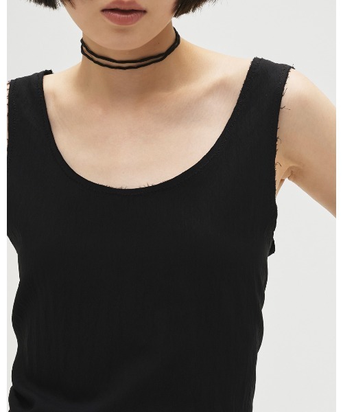 TODAYFUL(トゥデイフル)の「Uneck Washer Tops(Tシャツ/カットソー・レディース・アイボリー/ブラック/バーガンディー・FREE)」の6枚目の写真