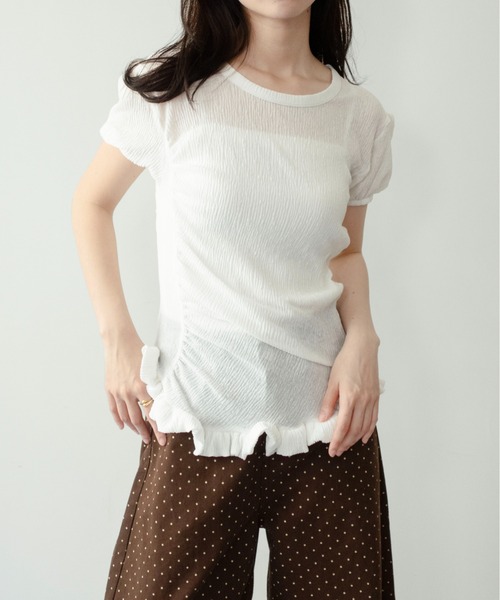 on:nue（オンニュ）の「【on:nue】[大好評大人ギャザーシリーズ 半袖登場！/ 着用動画あり！]パフスリーブギャザーフリルヘムトップス（Tシャツ/カットソー・レディース・ミント/ネイビー/ホワイト/ピンク・FREE）」の6枚目の写真