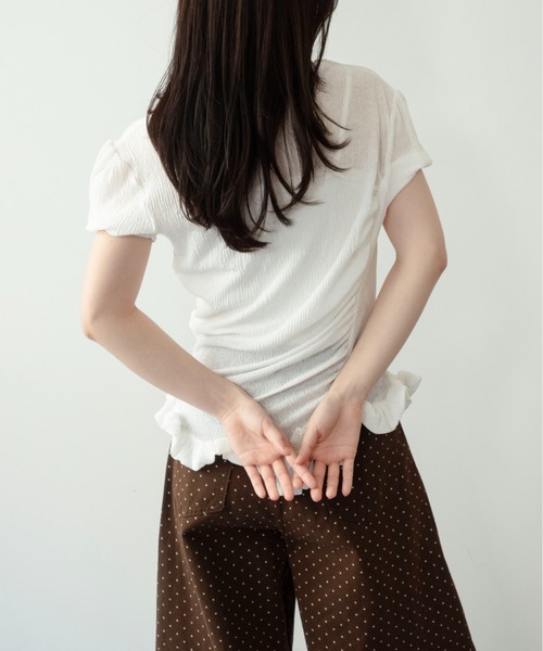 on:nue（オンニュ）の「【on:nue】[大好評大人ギャザーシリーズ 半袖登場！/ 着用動画あり！]パフスリーブギャザーフリルヘムトップス（Tシャツ/カットソー・レディース・ミント/ネイビー/ホワイト/ピンク・FREE）」の10枚目の写真