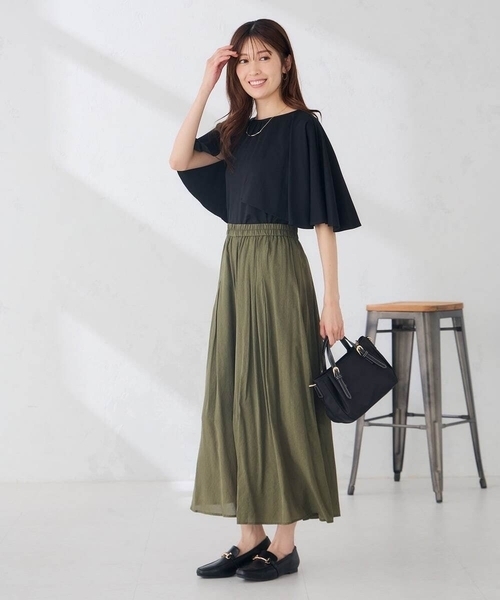 a.v.v（アーヴェヴェ）の「【新色追加/洗える】タックフレアスカンツ（その他パンツ・レディース・ブルー/ブラウン/ブラック/マスタード/グレー/カーキ・40/38/36）」の9枚目の写真