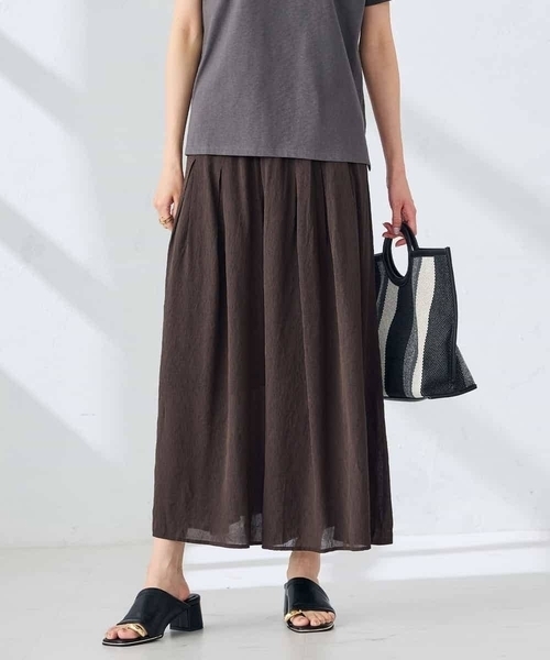 a.v.v（アーヴェヴェ）の「【新色追加/洗える】タックフレアスカンツ（その他パンツ・レディース・ブルー/ブラウン/ブラック/マスタード/グレー/カーキ・40/38/36）」の21枚目の写真