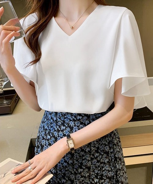 Miniministore(ミニミニストア)の「Vネックシフォンブラウス フレアスリーブ(シャツ/ブラウス・レディース・ベージュ/ホワイト・L/M)」の12枚目の写真