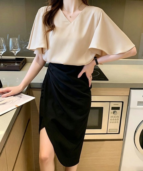 Miniministore(ミニミニストア)の「Vネックシフォンブラウス フレアスリーブ(シャツ/ブラウス・レディース・ベージュ/ホワイト・L/M)」の17枚目の写真
