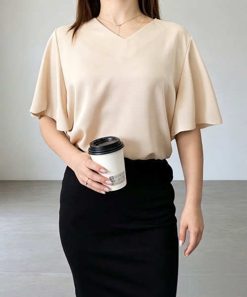 Miniministore(ミニミニストア)の「Vネックシフォンブラウス フレアスリーブ(シャツ/ブラウス・レディース・ベージュ/ホワイト・L/M)」の18枚目の写真