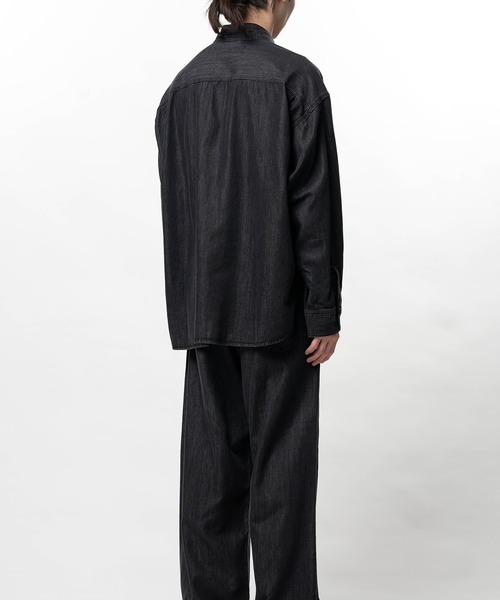 In・stru(men-tal).(インストルメンタル)の「Cotton Tencel Denim Long-sleeve Shirt(シャツ/ブラウス・メンズ・ブラック/インディゴブルー・46/44)」の4枚目の写真