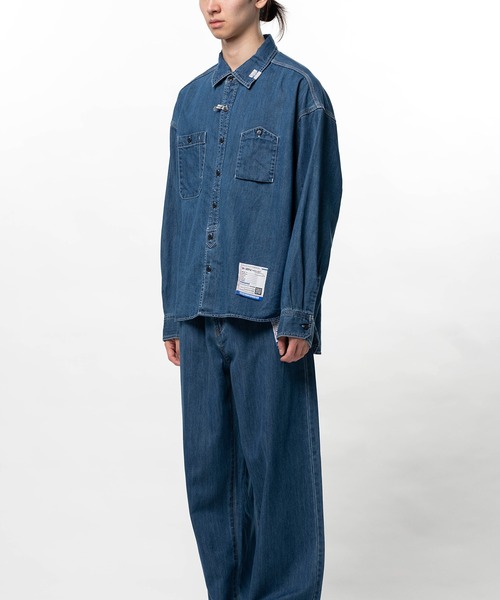 In・stru(men-tal).(インストルメンタル)の「Cotton Tencel Denim Long-sleeve Shirt(シャツ/ブラウス・メンズ・ブラック/インディゴブルー・46/44)」の7枚目の写真